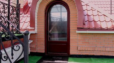 Любвеобильная красотка с радостью демонстрирует свое стройное тело